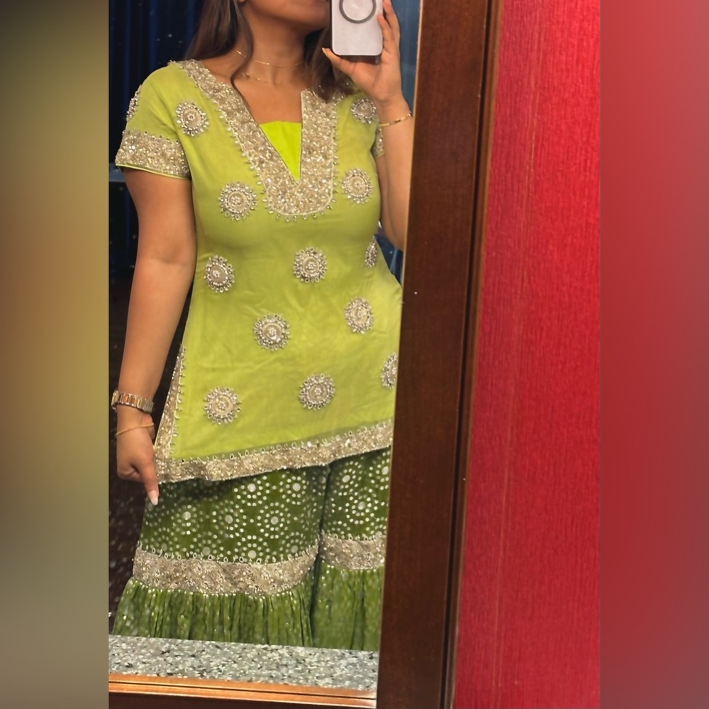 Gharara salwar kameez in Medium